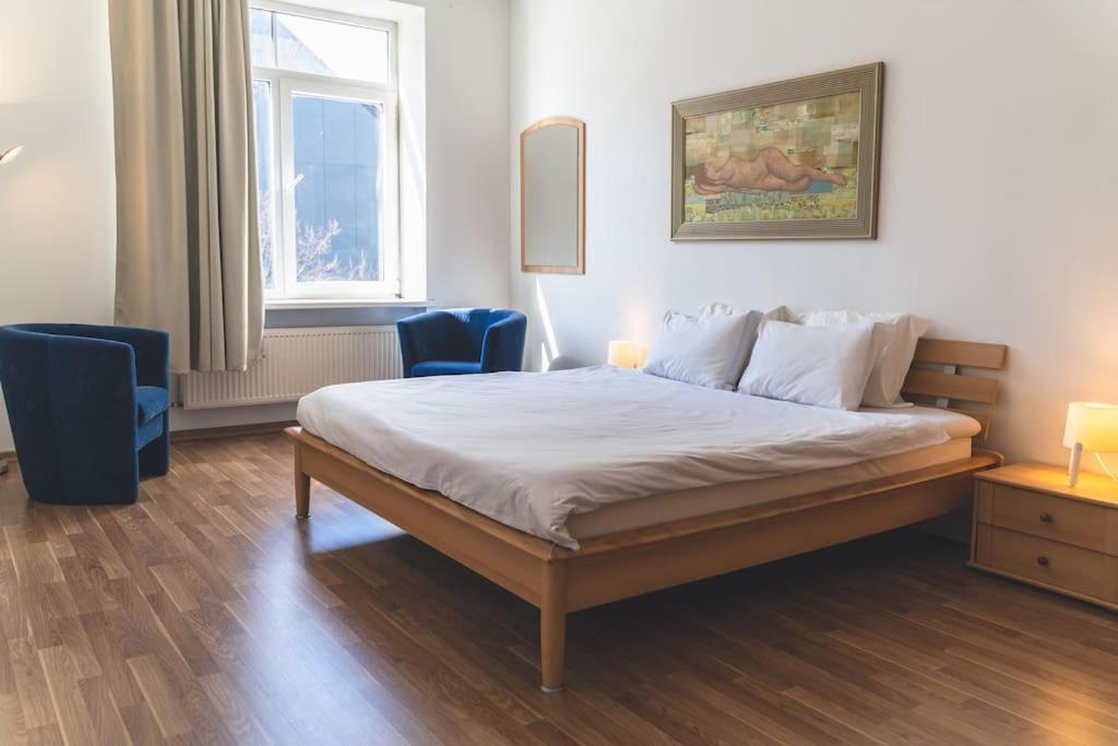 Old Town Apartment Next To Saint Peter'S Church Riga Exteriör bild