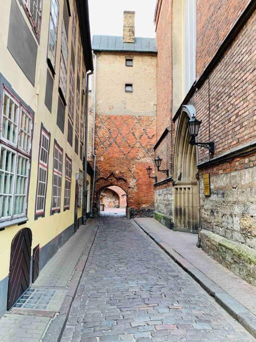 Old Town Apartment Next To Saint Peter'S Church Riga Exteriör bild